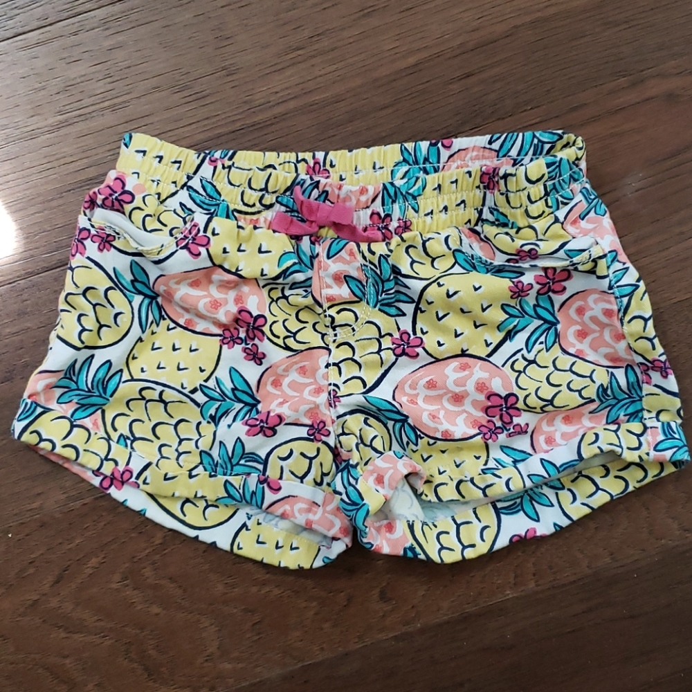 Girl's pineapple shorts - 6